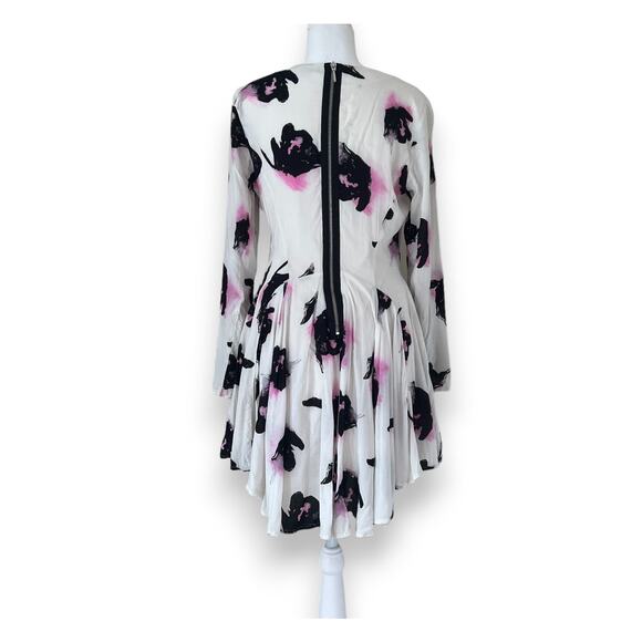 H&M, Loose pointed dress, Zipper detail on the back - Size 10 - Picture 3 of 5